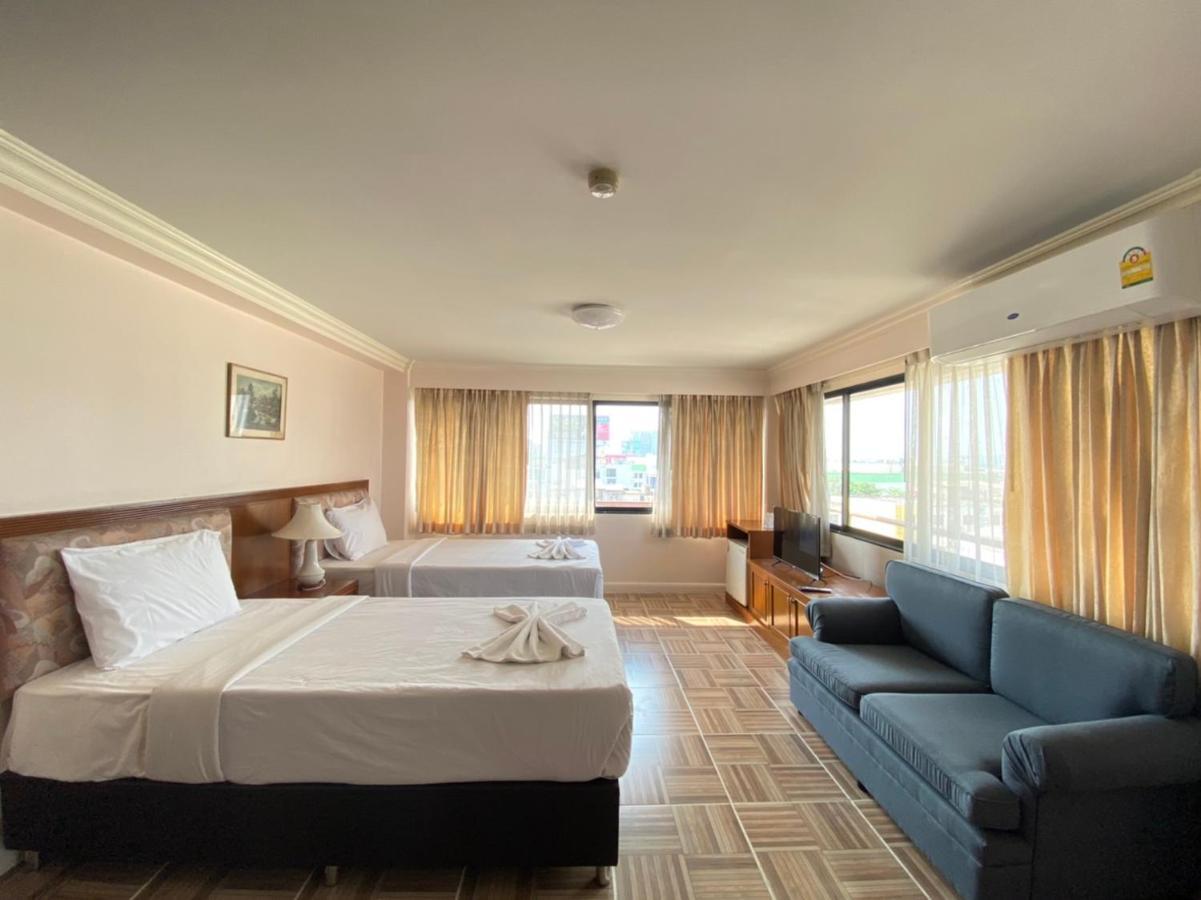 Jumbotel Hotel Bangkok Bagian luar foto