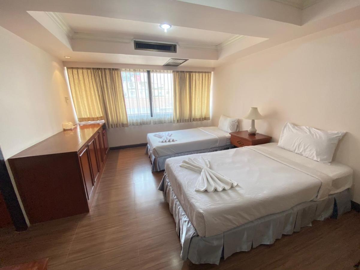 Jumbotel Hotel Bangkok Bagian luar foto