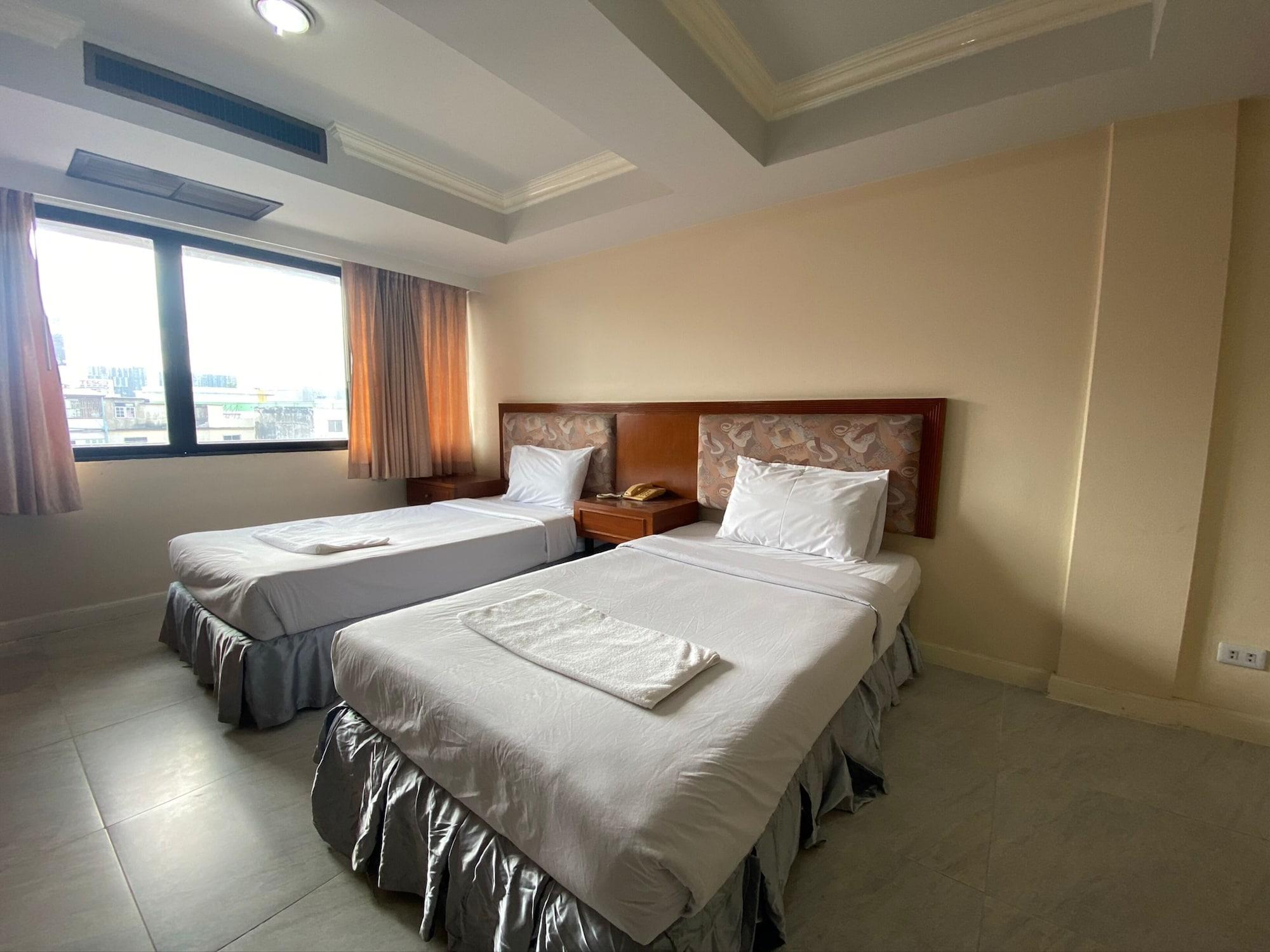 Jumbotel Hotel Bangkok Bagian luar foto