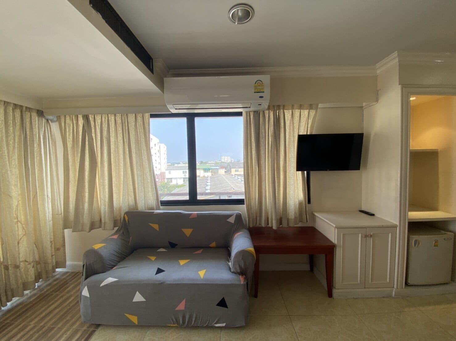 Jumbotel Hotel Bangkok Bagian luar foto