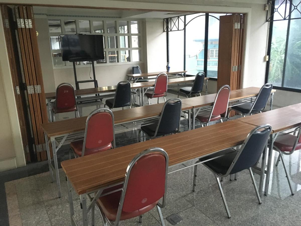 Jumbotel Hotel Bangkok Bagian luar foto