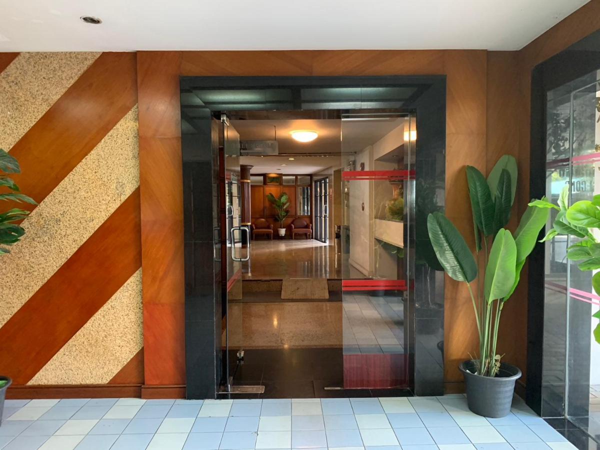 Jumbotel Hotel Bangkok Bagian luar foto