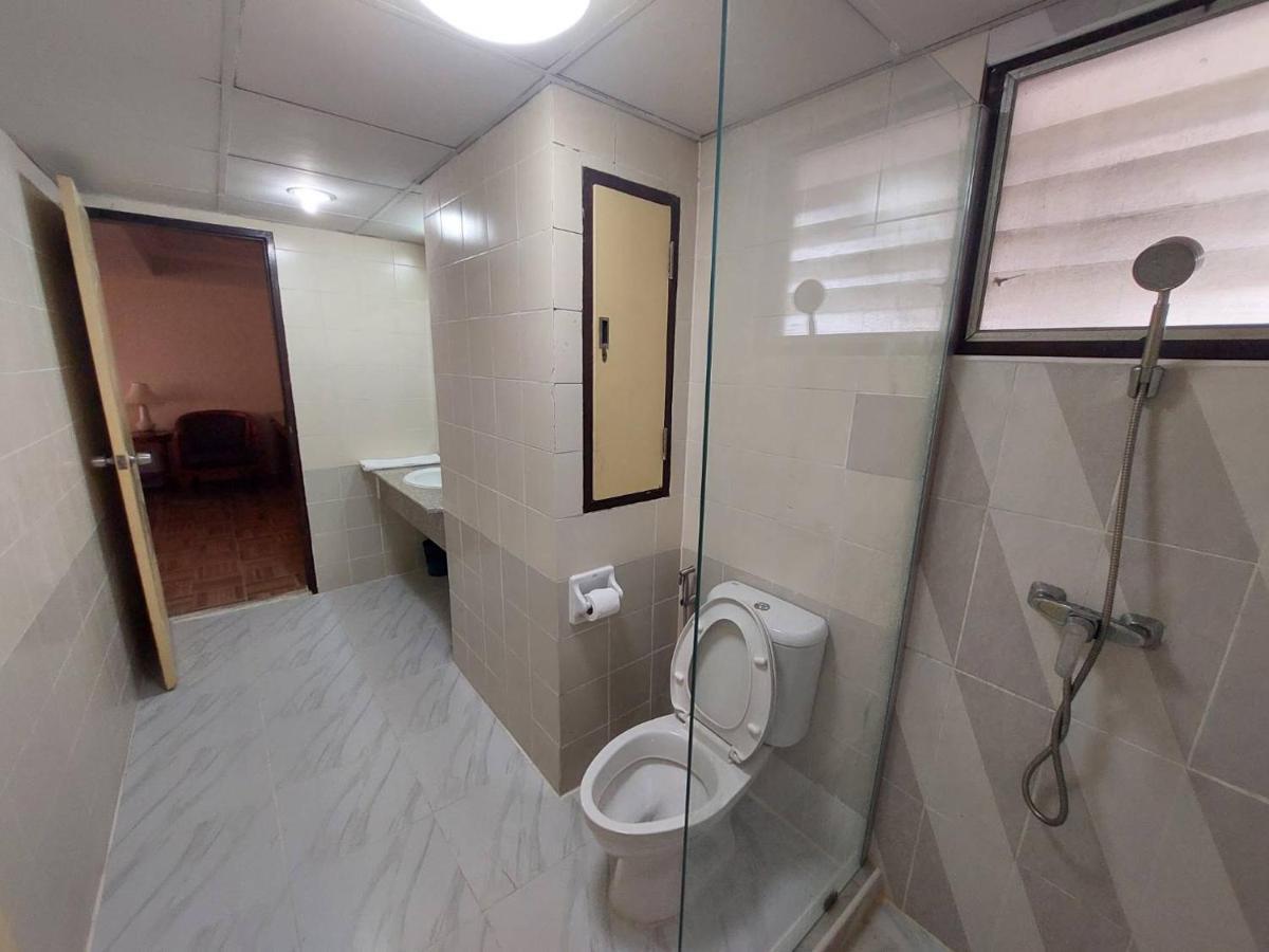 Jumbotel Hotel Bangkok Bagian luar foto
